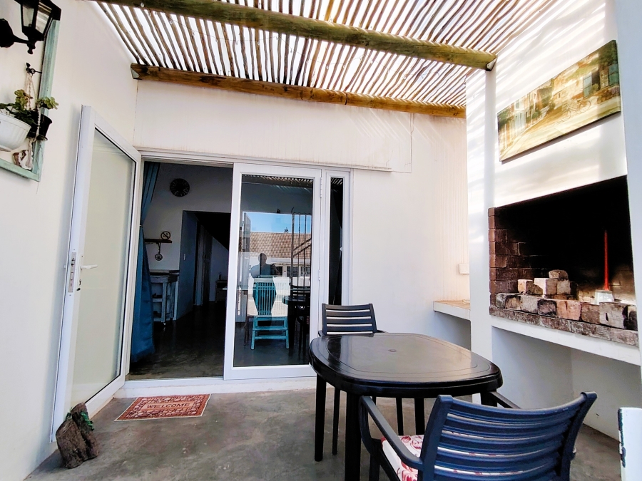 1 Bedroom Property for Sale in Golden Mile Western Cape